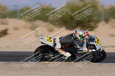 media/Oct-30-2022-CVMA (Sun) [[fb421c3cec]]/Race 16 Amateur Supersport Middleweight/